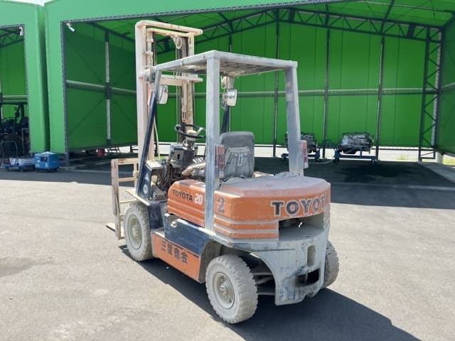 Forklift — Auction (lot 8457-52020)