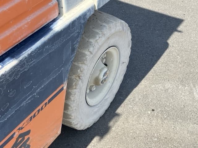 Forklift — Auction (lot 8457-52020)