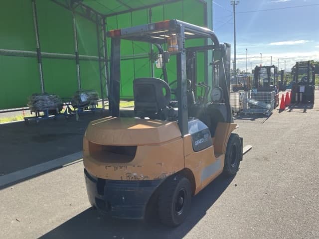 Forklift — Auction (lot 8457-52022)