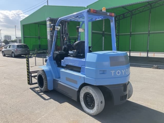 Battery Forklift — Auction (lot 8457-52025)