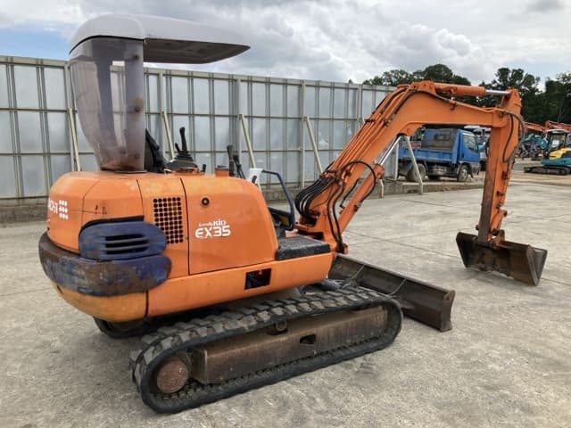 MINI EXCAVATOR — Auction (lot 8457-53)