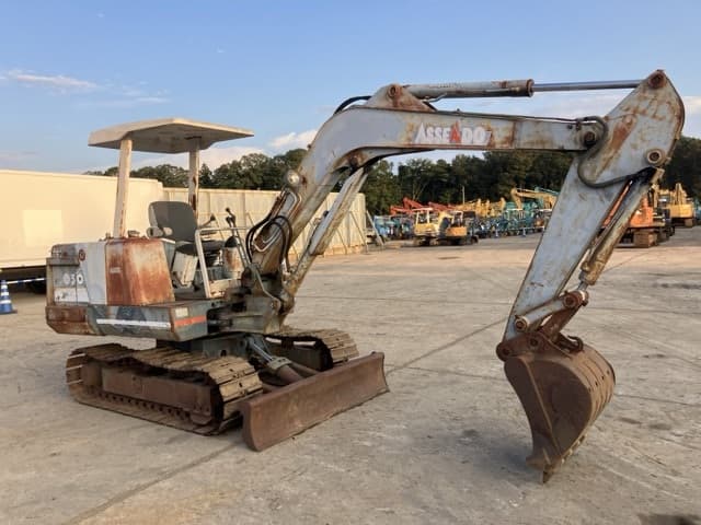 MINI EXCAVATOR — Auction (lot 8457-530)