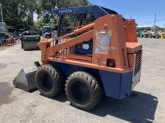 SKID STEER LOADER — Auction (lot 8457-542)