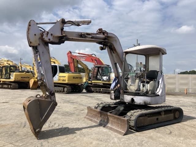 MINI EXCAVATOR — Auction (lot 8457-55)
