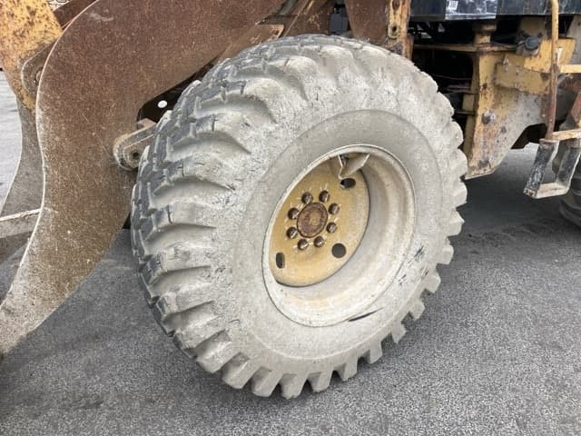 WHEEL LOADER — Auction (lot 8457-553)