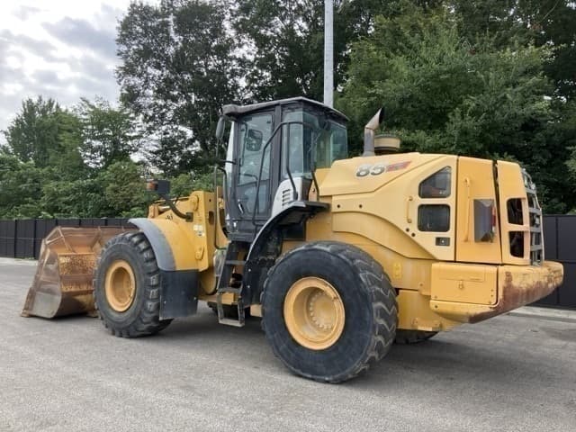 WHEEL LOADER — Auction (lot 8457-557)