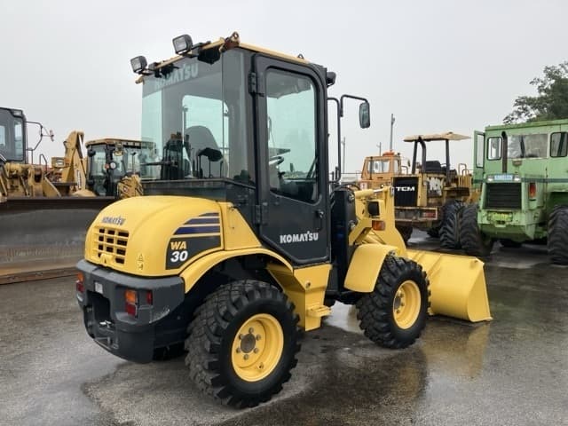 MINI WHEEL LOADER — Auction (lot 8457-560)