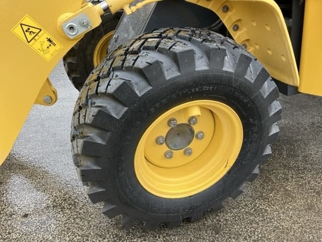 MINI WHEEL LOADER — Auction (lot 8457-560)