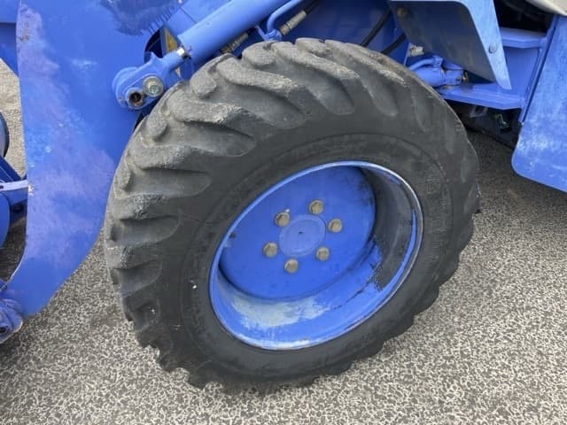 MINI WHEEL LOADER — Auction (lot 8457-563)
