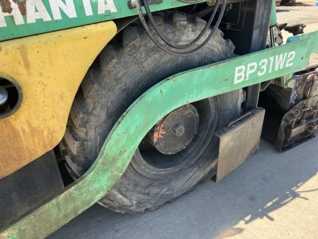 Asphalt finisher — Auction (lot 8457-569)