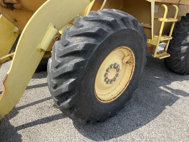 WHEEL LOADER — Auction (lot 8457-57)