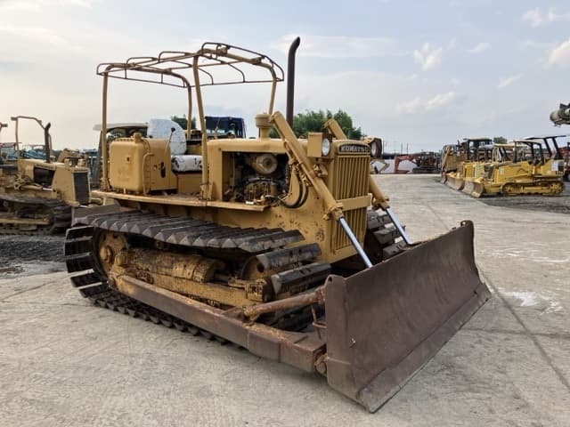 Bulldozer — Auction (lot 8457-571)