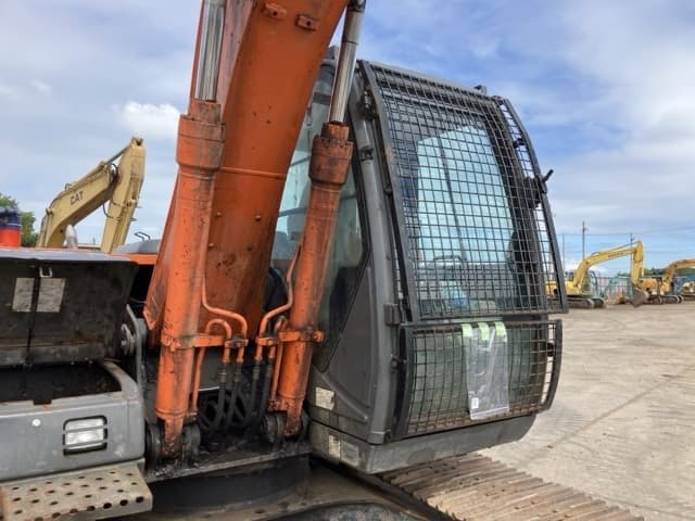 EXCAVATOR — Auction (lot 8457-579)