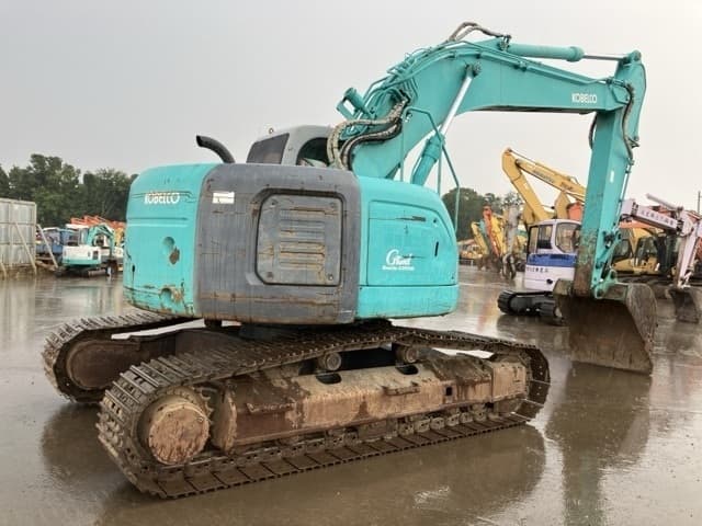 EXCAVATOR — Auction (lot 8457-581)