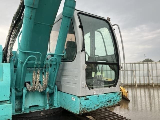 EXCAVATOR — Auction (lot 8457-581)