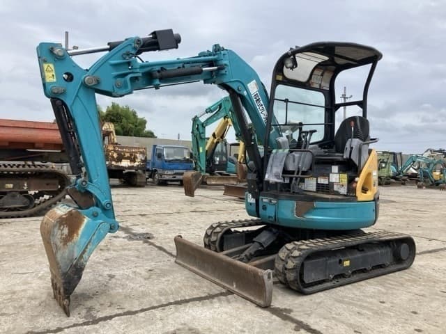 MINI EXCAVATOR — Auction (lot 8457-589)
