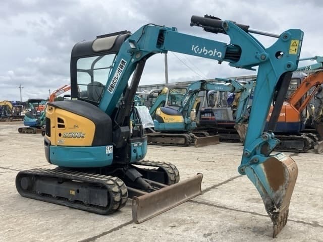 MINI EXCAVATOR — Auction (lot 8457-589)