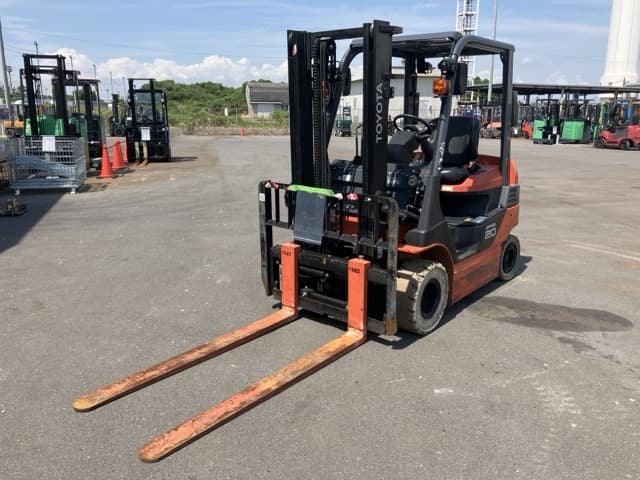 Battery Forklift — Auction (lot 8457-59001)