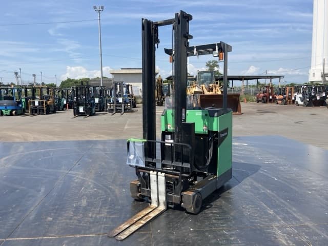 Reach Forklift — Auction (lot 8457-59002)