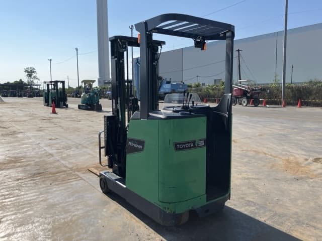 Reach Forklift — Auction (lot 8457-59003)