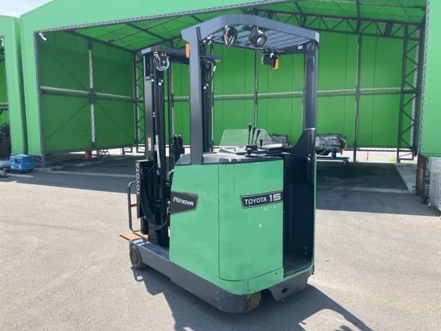 Reach Forklift — Auction (lot 8457-59004)