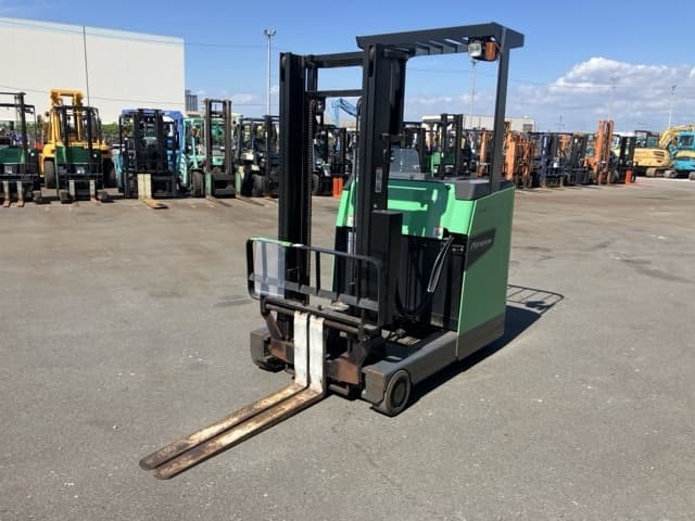 Reach Forklift — Auction (lot 8457-59006)