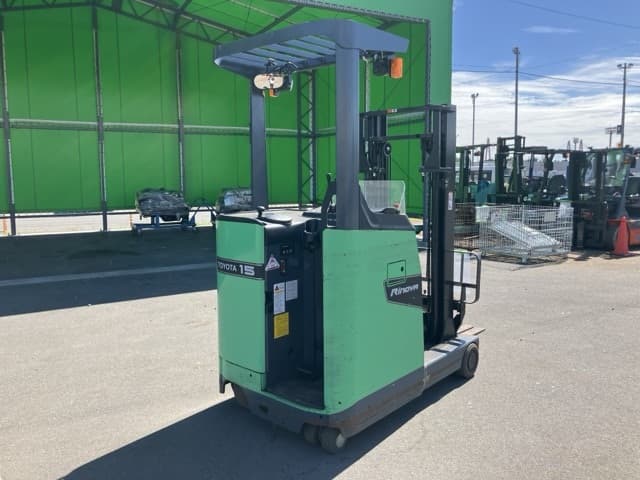 Reach Forklift — Auction (lot 8457-59006)