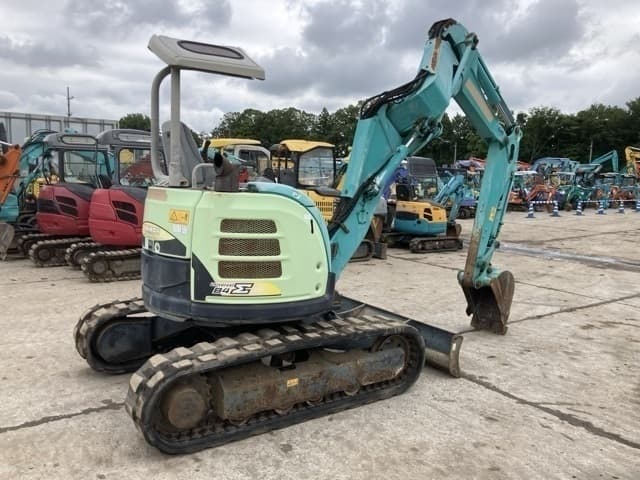 MINI EXCAVATOR — Auction (lot 8457-605)