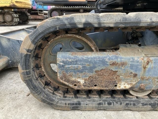 MINI EXCAVATOR — Auction (lot 8457-605)