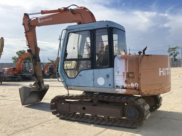 EXCAVATOR — Auction (lot 8457-616)