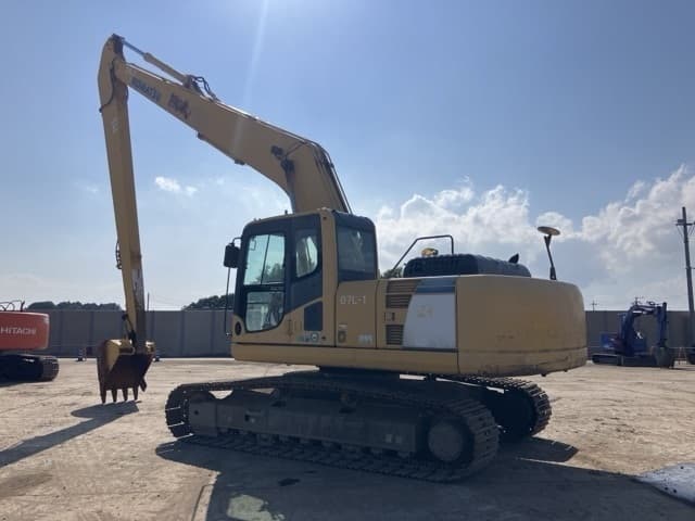 EXCAVATOR — Auction (lot 8457-618)