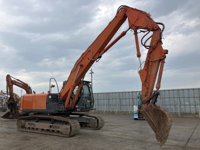 EXCAVATOR — Auction (lot 8457-619)
