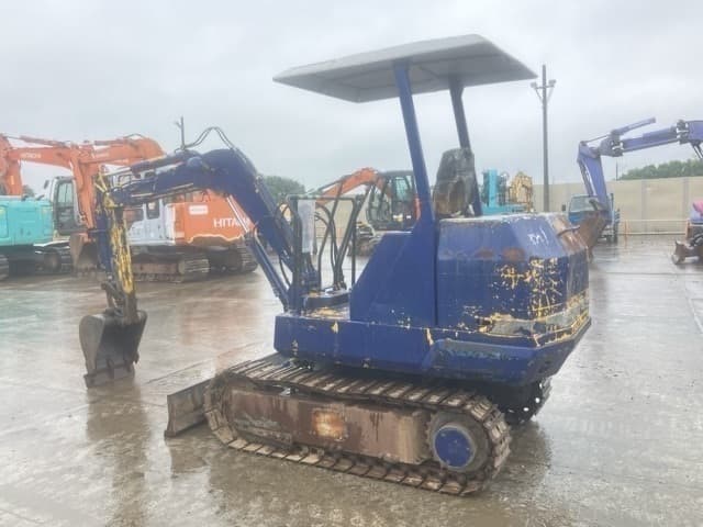 MINI EXCAVATOR — Auction (lot 8457-629)