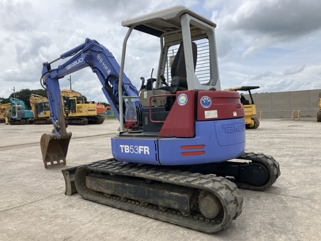 MINI EXCAVATOR — Auction (lot 8457-63)