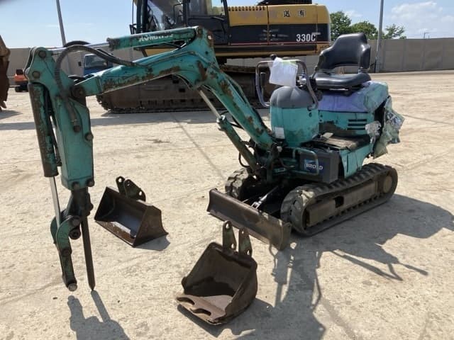 MINI EXCAVATOR — Auction (lot 8457-637)