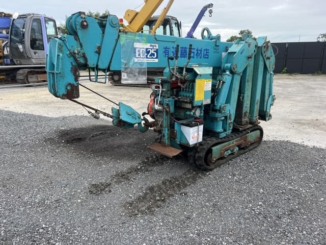MINI CRAWLER CRANE — Auction (lot 8457-65)