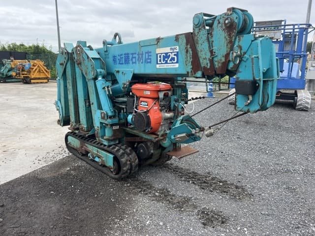 MINI CRAWLER CRANE — Auction (lot 8457-65)