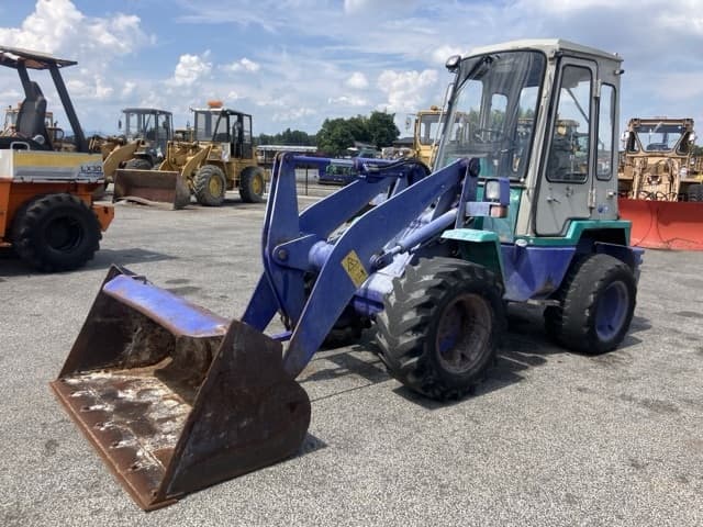 MINI WHEEL LOADER — Auction (lot 8457-69)