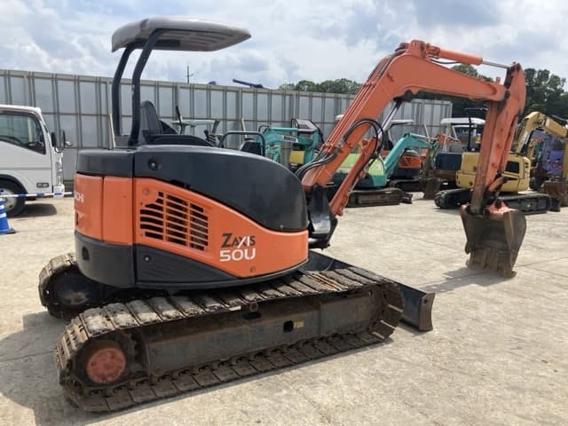 MINI EXCAVATOR — Auction (lot 8457-77)