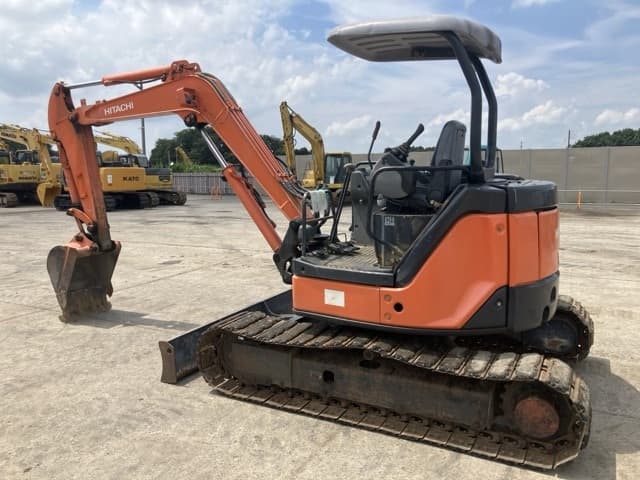MINI EXCAVATOR — Auction (lot 8457-77)