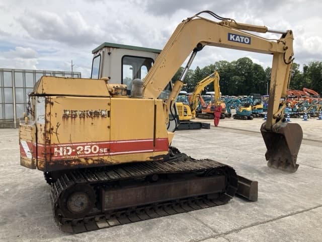 EXCAVATOR — Auction (lot 8457-79)