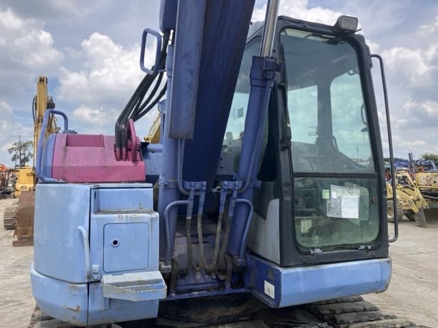 EXCAVATOR — Auction (lot 8457-8)