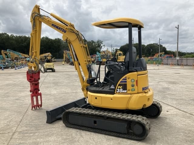MINI EXCAVATOR — Auction (lot 8457-80)