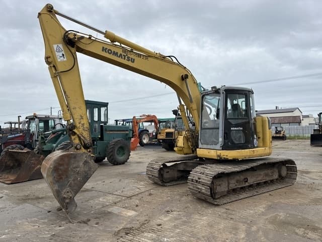 EXCAVATOR — Auction (lot 8457-8003)