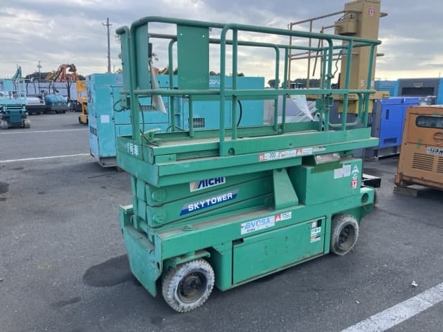 AERIAL WORK PLATFORM — Auction (lot 8457-808)