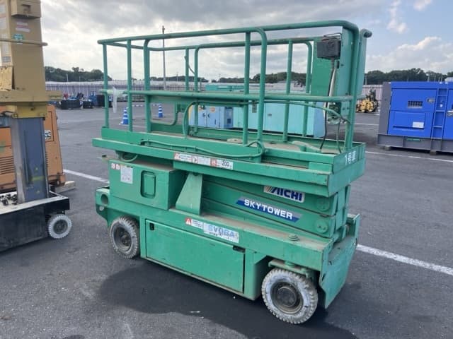 AERIAL WORK PLATFORM — Auction (lot 8457-808)