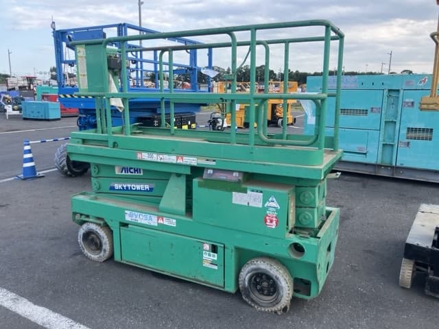 AERIAL WORK PLATFORM — Auction (lot 8457-808)