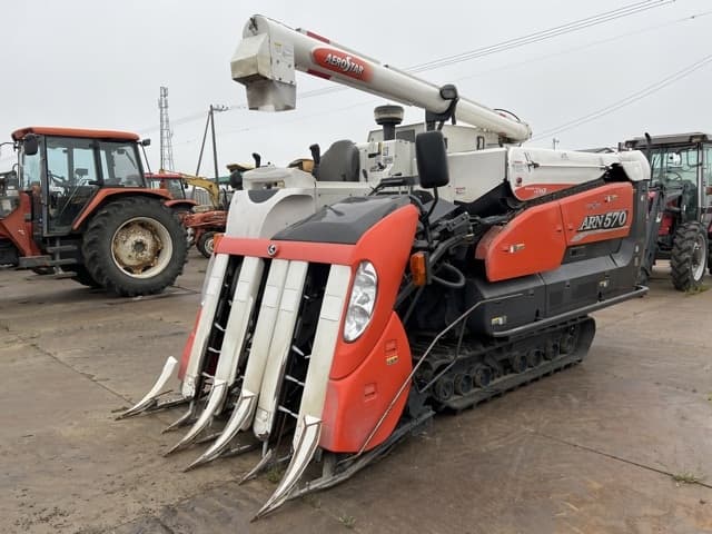 Combine — Auction (lot 8457-8101)