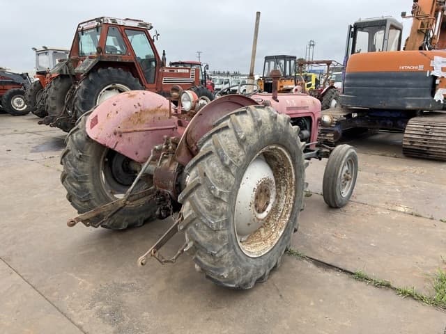 Tractor — Auction (lot 8457-8102)