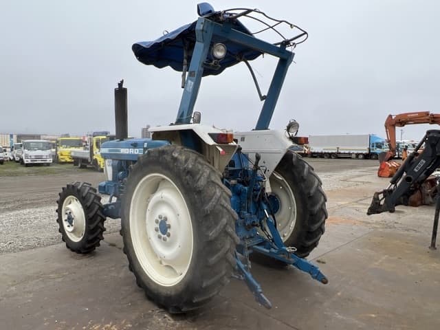 Tractor — Auction (lot 8457-8105)